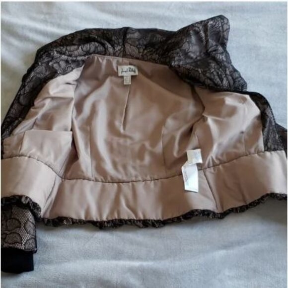 VTG Lace Overlay Jacket with Hood - Picture 3 of 15